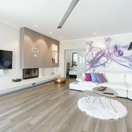 Pedena In Sveta Katarina - Haus Fuer 8-10 Personen Villa Benazici