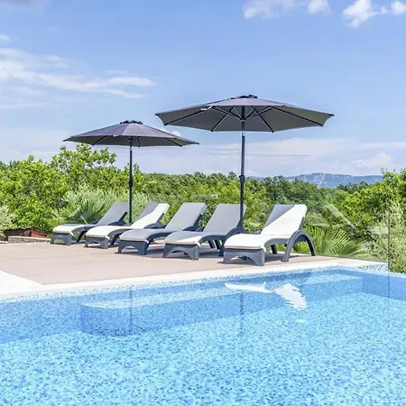 Villa Pedena In Sveta Katarina - Haus Fuer 8-10 Personen