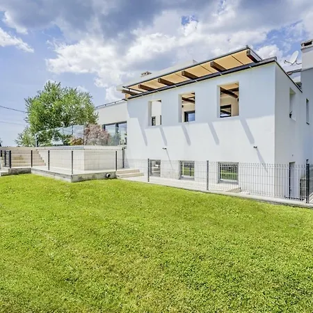 Pedena In Sveta Katarina - Haus Fuer 8-10 Personen * Benazici